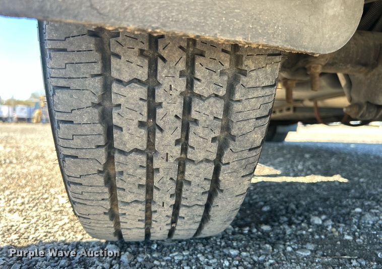 image for item KH9583 2011 Chevrolet Express G3500  shuttle bus