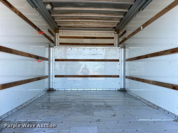 image for item KH9602 2006 Ford E450 Super Duty  box truck