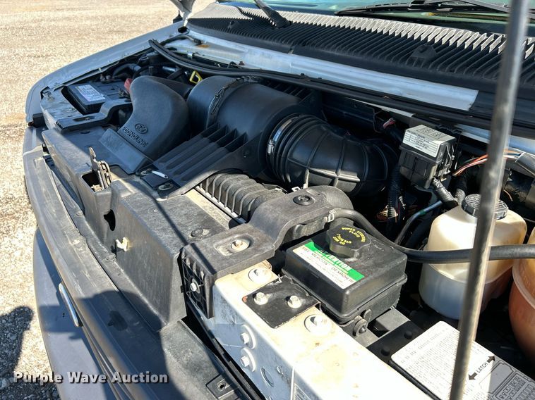 image for item KH9602 2006 Ford E450 Super Duty  box truck