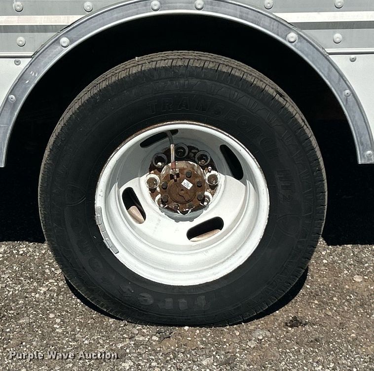 image for item KH9602 2006 Ford E450 Super Duty  box truck