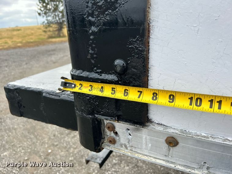 image for item KH9633 2001 International 4700  box truck