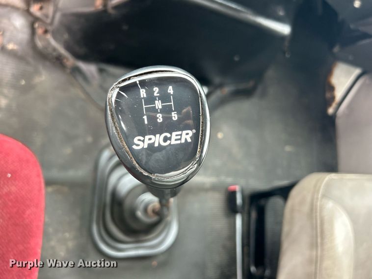 image for item KH9633 2001 International 4700  box truck