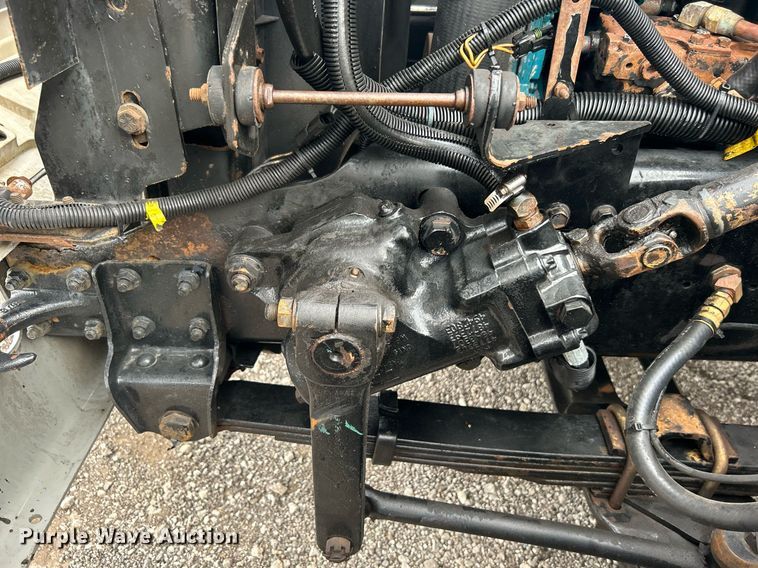 image for item KH9633 2001 International 4700  box truck