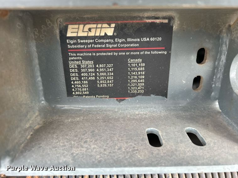 image for item KH9634 2007 Elgin Whirlwind  street sweeper truck