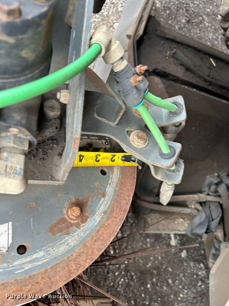 image for item KH9634 2007 Elgin Whirlwind  street sweeper truck