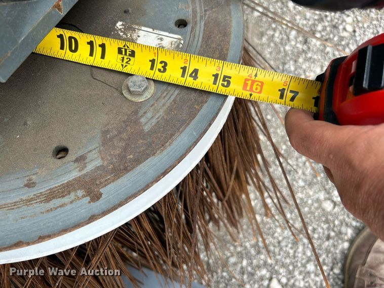 image for item KH9634 2007 Elgin Whirlwind  street sweeper truck