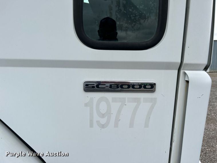 image for item KH9634 2007 Elgin Whirlwind  street sweeper truck