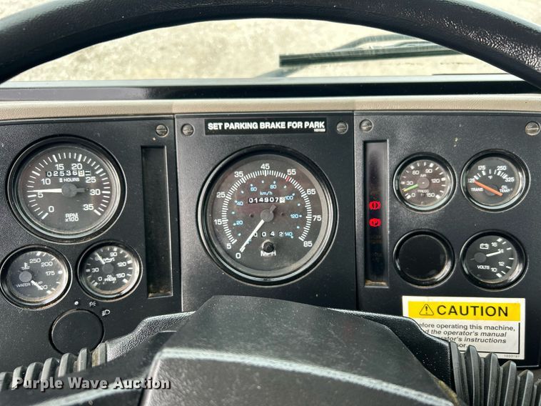 image for item KH9634 2007 Elgin Whirlwind  street sweeper truck