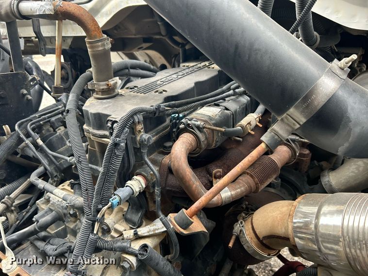 image for item KH9634 2007 Elgin Whirlwind  street sweeper truck