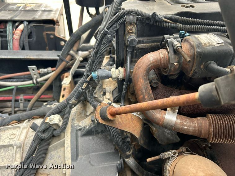 image for item KH9634 2007 Elgin Whirlwind  street sweeper truck