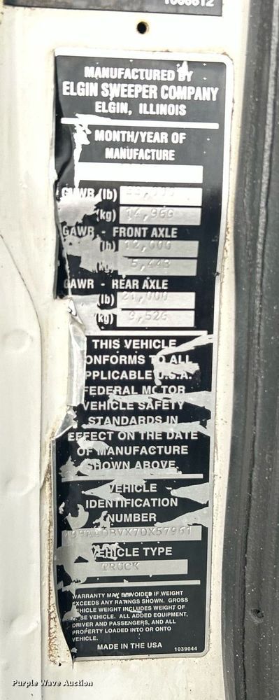 image for item KH9634 2007 Elgin Whirlwind  street sweeper truck