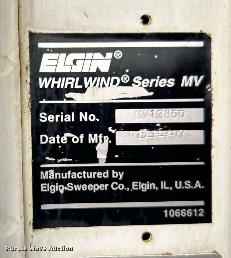 image for item KH9634 2007 Elgin Whirlwind  street sweeper truck