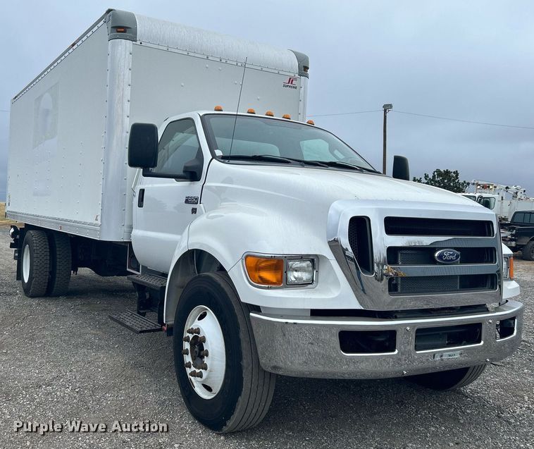 image for item KH9649 2015 Ford F650 Super Duty XLT  box truck
