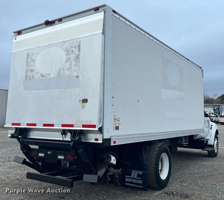 image for item KH9649 2015 Ford F650 Super Duty XLT  box truck