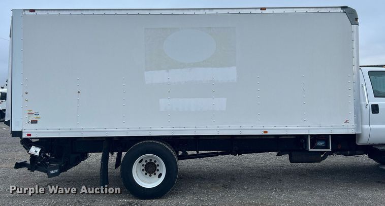 image for item KH9649 2015 Ford F650 Super Duty XLT  box truck