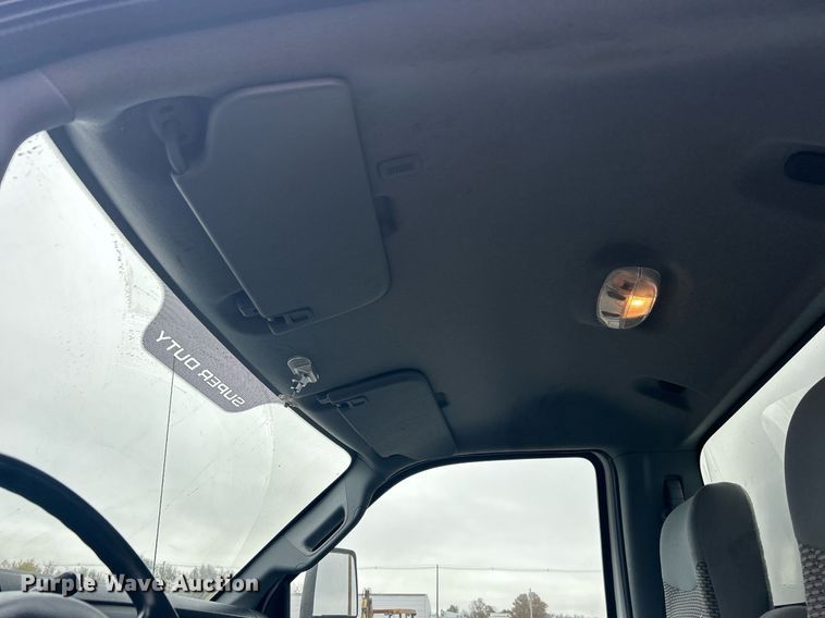 image for item KH9649 2015 Ford F650 Super Duty XLT  box truck