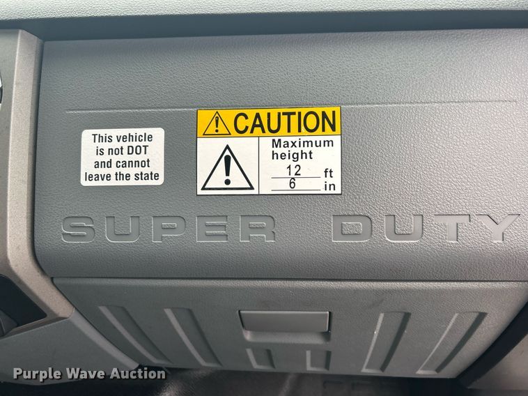 image for item KH9649 2015 Ford F650 Super Duty XLT  box truck