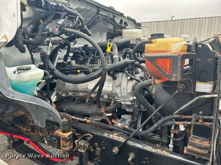 image for item KH9649 2015 Ford F650 Super Duty XLT  box truck