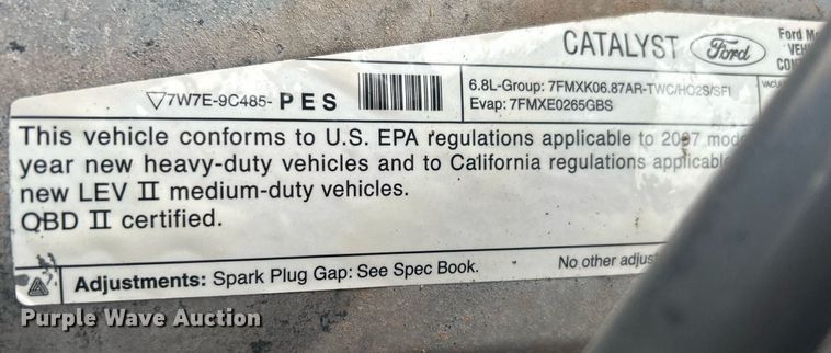 image for item KH9649 2015 Ford F650 Super Duty XLT  box truck