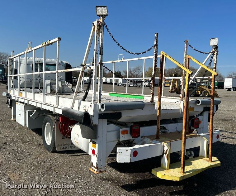 image for item KH9655 2007 Isuzu NPR HD  scissor lift truck