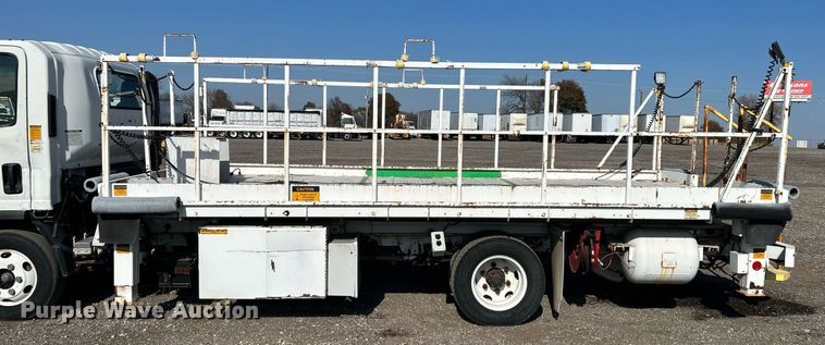 image for item KH9655 2007 Isuzu NPR HD  scissor lift truck