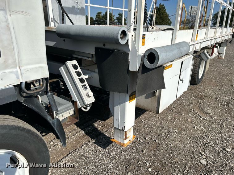 image for item KH9655 2007 Isuzu NPR HD  scissor lift truck