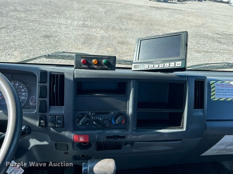 image for item KH9655 2007 Isuzu NPR HD  scissor lift truck