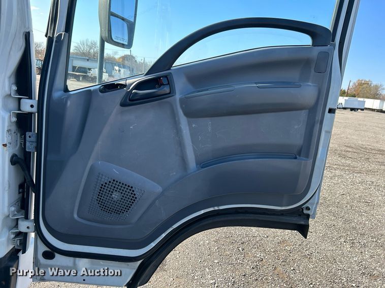 image for item KH9655 2007 Isuzu NPR HD  scissor lift truck