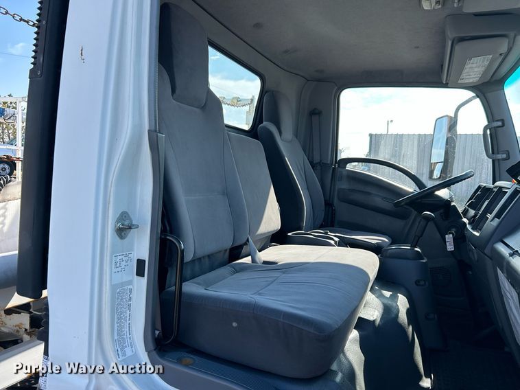 image for item KH9655 2007 Isuzu NPR HD  scissor lift truck