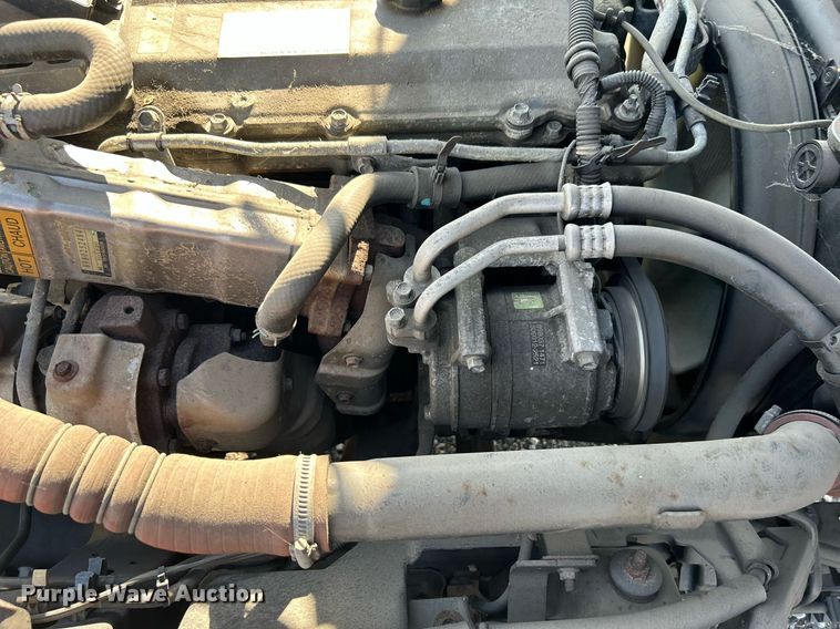 image for item KH9655 2007 Isuzu NPR HD  scissor lift truck