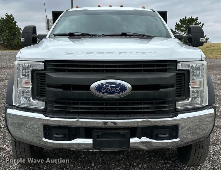 image for item KH9663 2017 Ford F450 XL  SuperCab flatbed truck