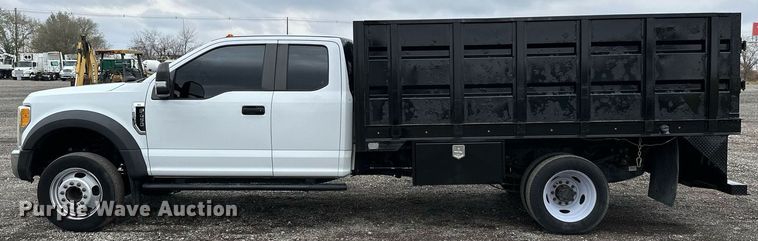 image for item KH9663 2017 Ford F450 XL  SuperCab flatbed truck