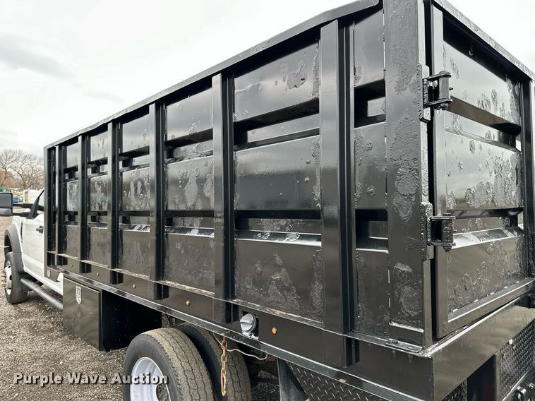 image for item KH9663 2017 Ford F450 XL  SuperCab flatbed truck