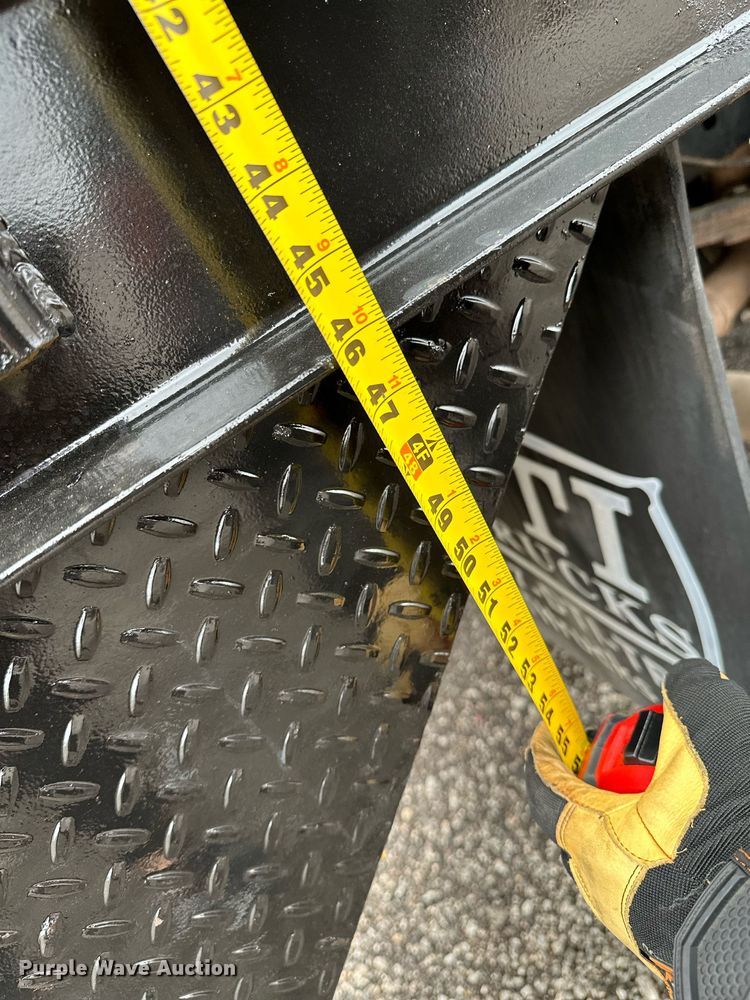 image for item KH9663 2017 Ford F450 XL  SuperCab flatbed truck