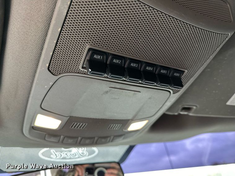 image for item KH9663 2017 Ford F450 XL  SuperCab flatbed truck