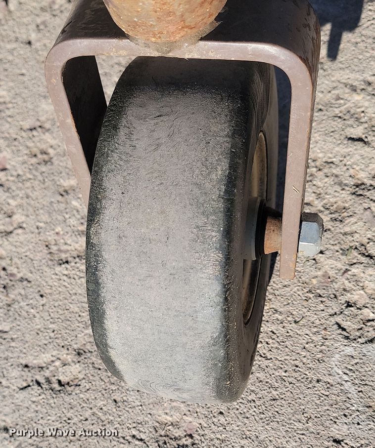 image for item KT9958 Grasshoper 725K  ZTR lawn mower