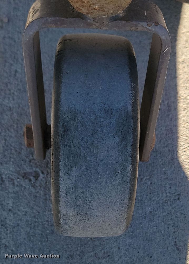 image for item KT9958 Grasshoper 725K  ZTR lawn mower