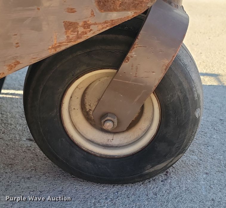 image for item KT9958 Grasshoper 725K  ZTR lawn mower