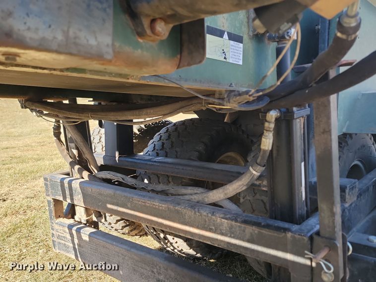 image for item KT9961 Turfco CR-10  top dresser spreader