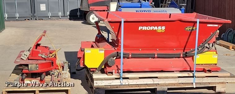 image for item KT9965 Ty-Crop Pro-Pass 180  top dresser spreader