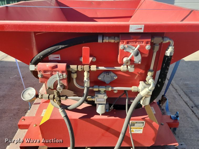 image for item KT9965 Ty-Crop Pro-Pass 180  top dresser spreader