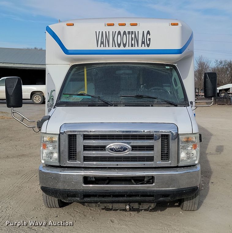 image for item KU9009 2010 Ford E450 El Dorado  shuttle bus