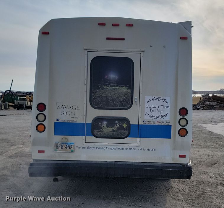 image for item KU9009 2010 Ford E450 El Dorado  shuttle bus