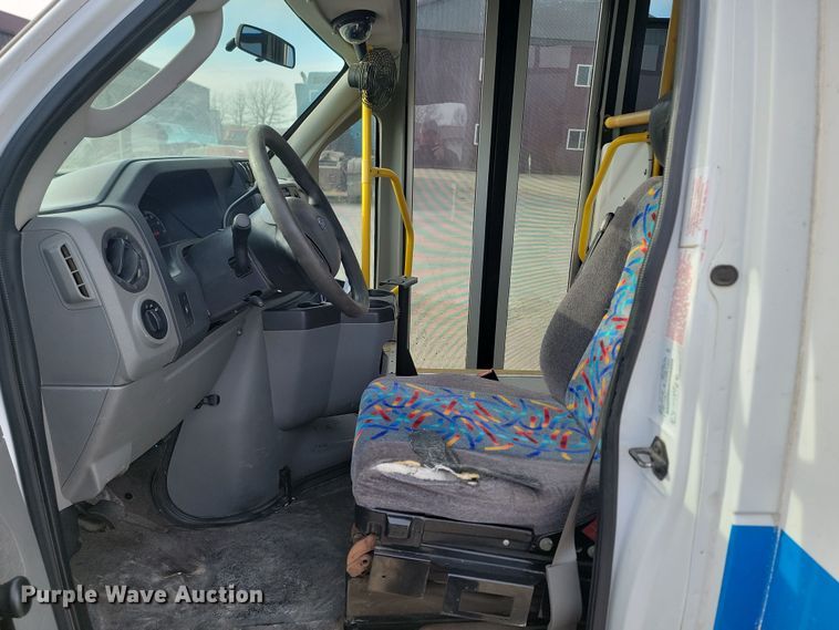 image for item KU9009 2010 Ford E450 El Dorado  shuttle bus