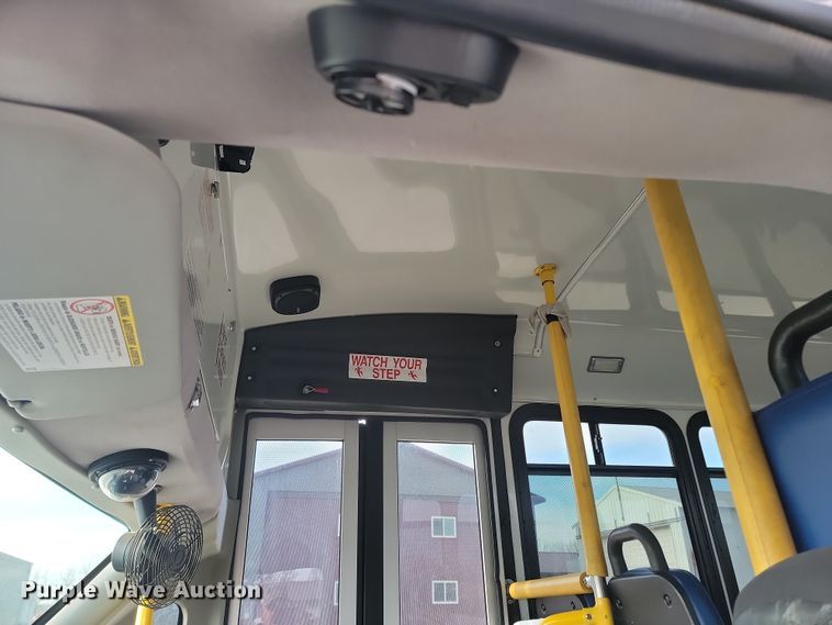 image for item KU9009 2010 Ford E450 El Dorado  shuttle bus