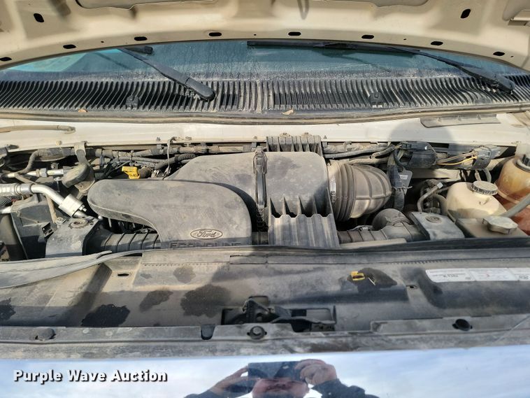 image for item KU9009 2010 Ford E450 El Dorado  shuttle bus