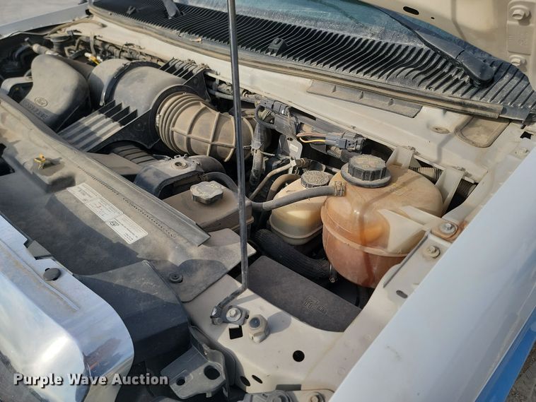 image for item KU9009 2010 Ford E450 El Dorado  shuttle bus