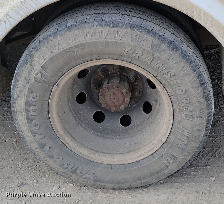 image for item KU9009 2010 Ford E450 El Dorado  shuttle bus