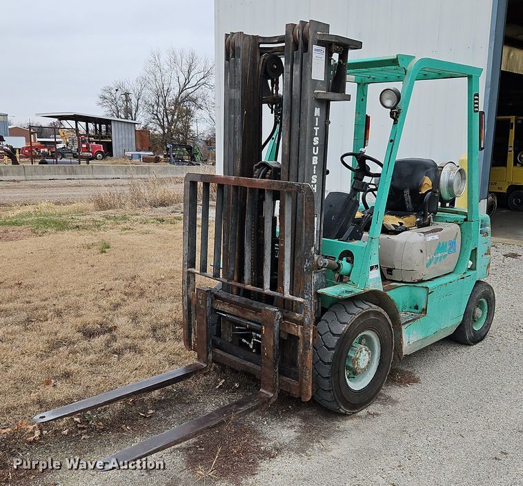 image for item LB9649 Mitsubishi FG20 forklift