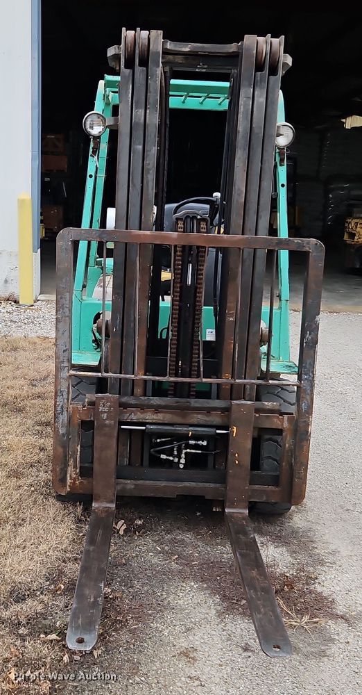image for item LB9649 Mitsubishi FG20 forklift